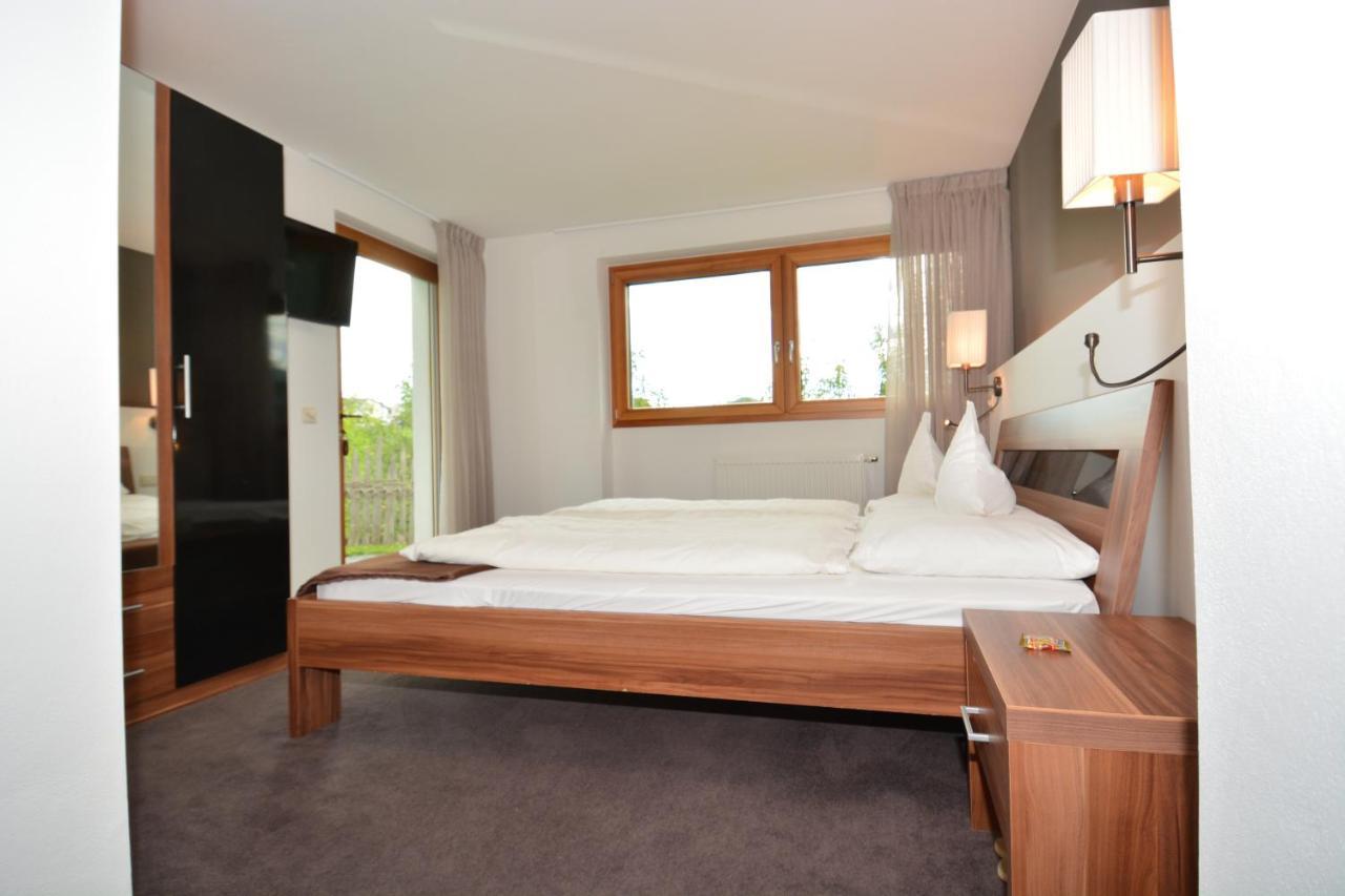 Parc Hotel Tyrol カステルロット エクステリア 写真