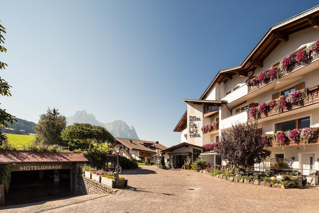 Parc Hotel Tyrol カステルロット エクステリア 写真