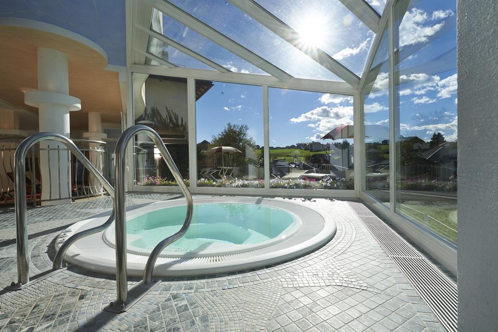Parc Hotel Tyrol カステルロット エクステリア 写真